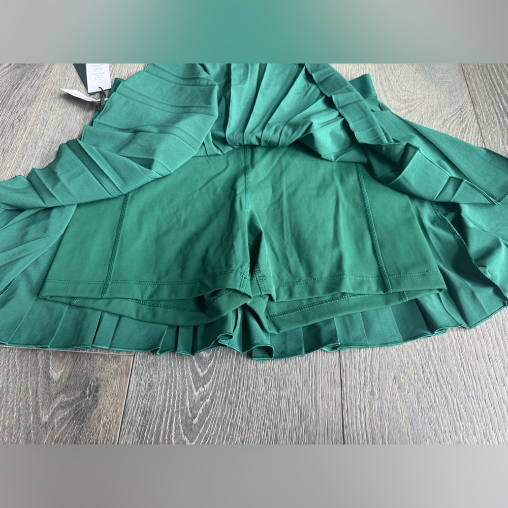Aritzia TnAction Tennis Pro Skirt in Ivy League Green Size Large - Picture 7 of 7